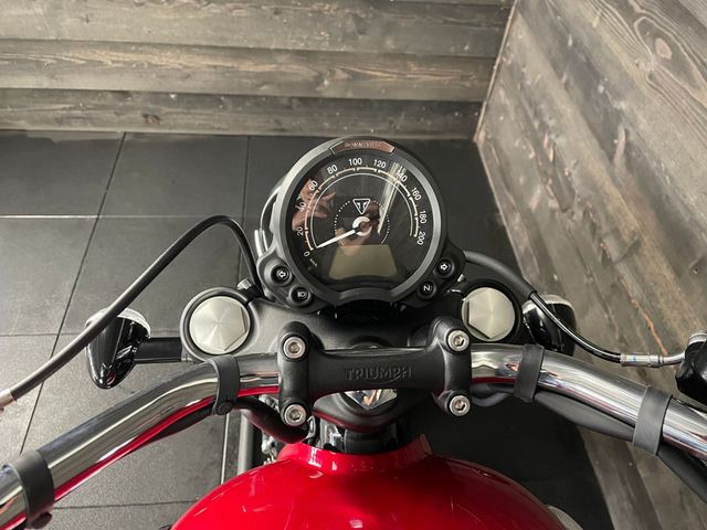 triumph - bonneville-speedmaster