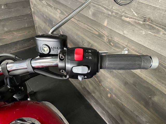 triumph - bonneville-speedmaster