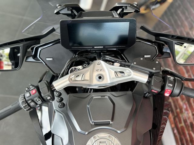 bmw - r-1300-rt