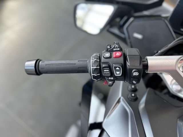 bmw - r-1300-rt