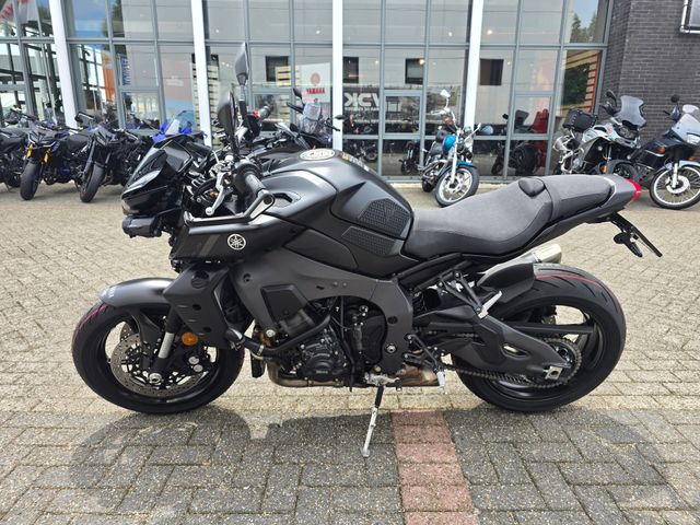 yamaha - mt-10