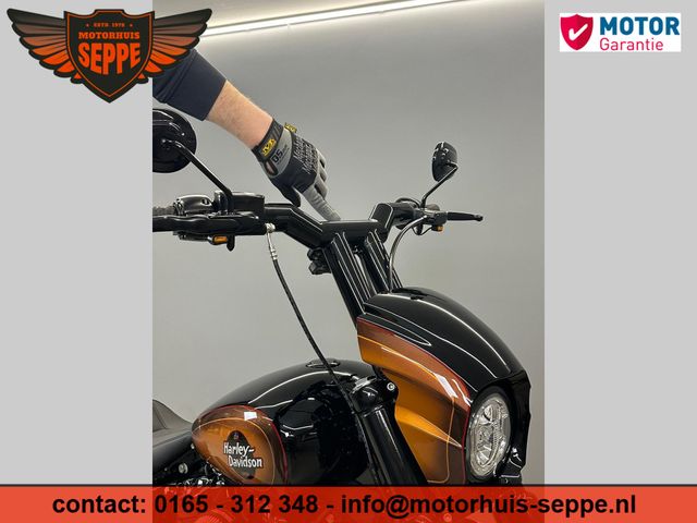 harley-davidson - softail-custom-fxst