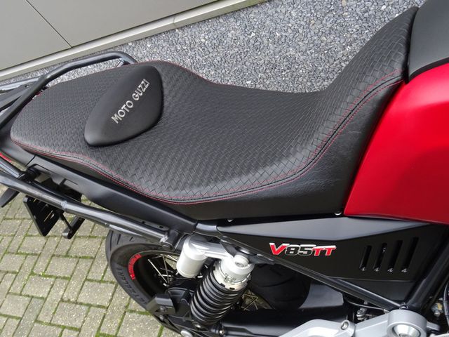 moto-guzzi - v-85-tt