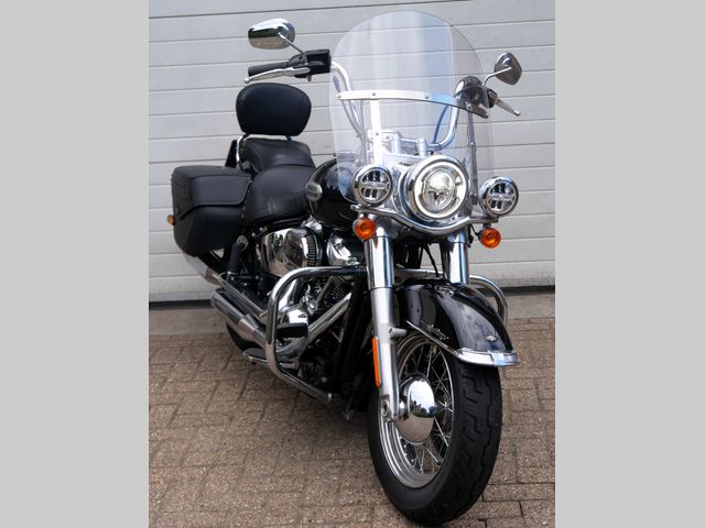 harley-davidson - heritage-softail-classic-114-flstc