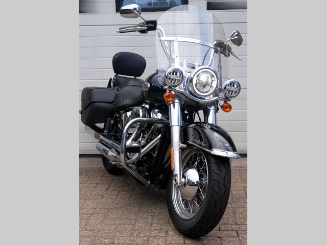 harley-davidson - heritage-softail-classic-114-flstc