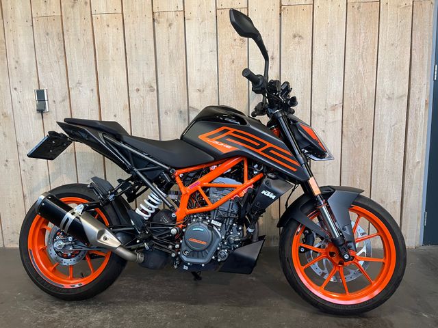 ktm - 125-duke