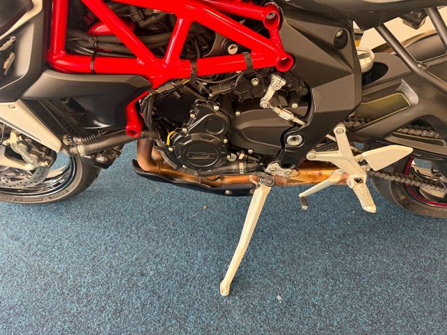 mv-agusta - brutale-800-rr