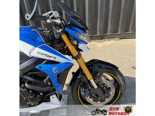 suzuki - gsr-750-a-street-extreme