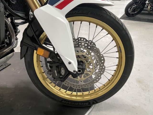 honda - crf-1000-l-africa-twin-dct