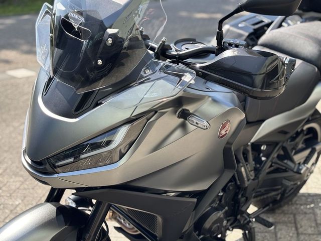 honda - nt-1100-dct