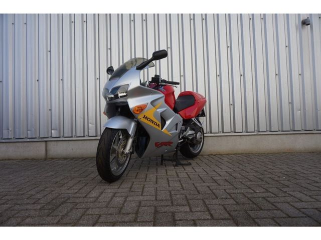 honda - vfr-800