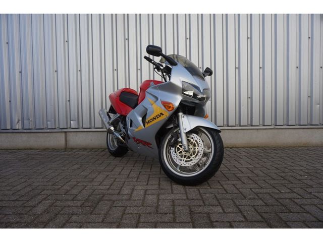 honda - vfr-800