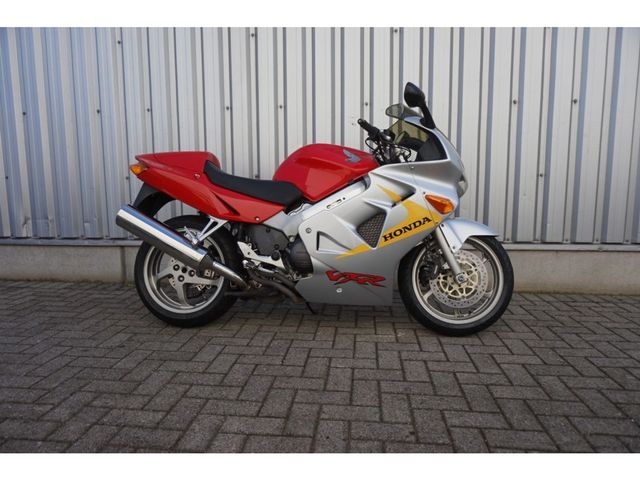 honda - vfr-800