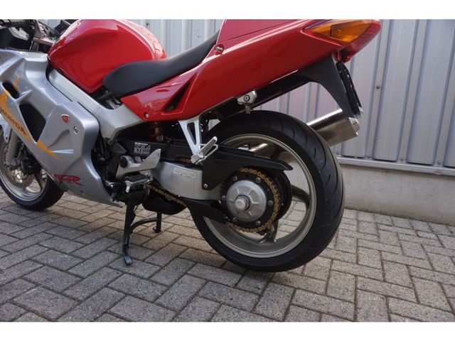 honda - vfr-800