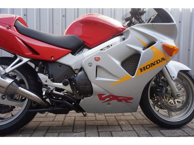 honda - vfr-800
