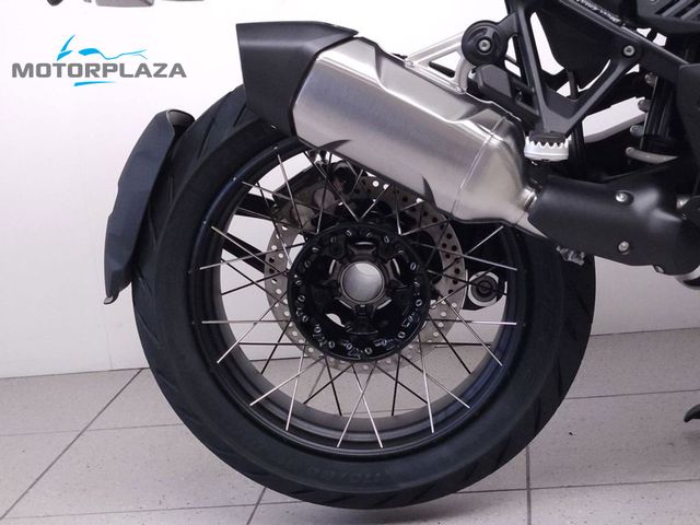 bmw - r-1300-gs-adventure