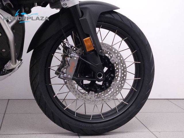 bmw - r-1300-gs-adventure