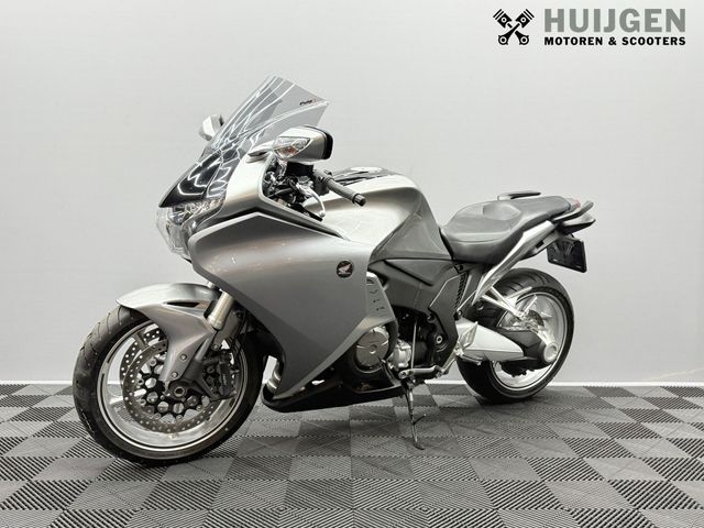 honda - vfr-1200-f
