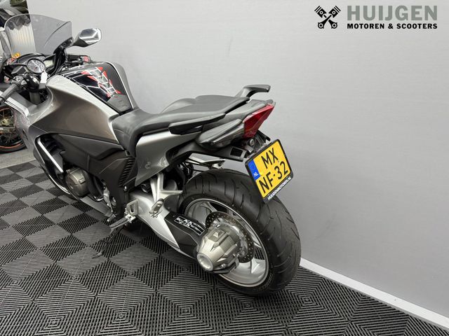 honda - vfr-1200-f