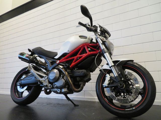 ducati - monster-696