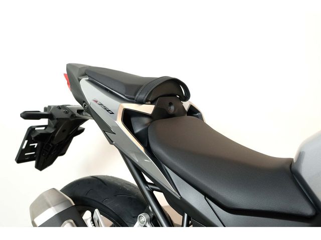 honda - cb-750-hornet