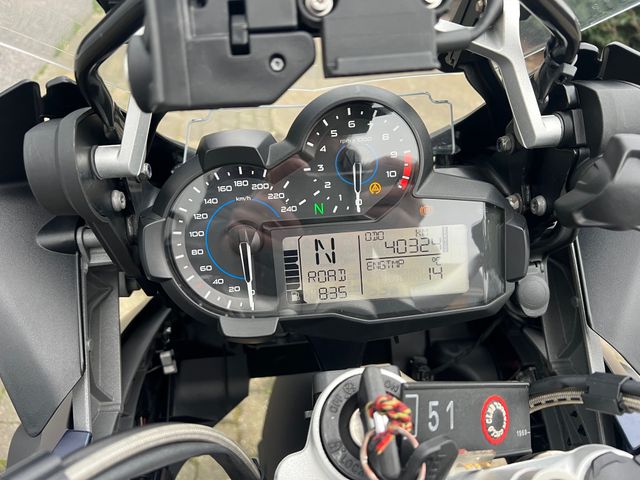 bmw - r-1200-gs-lc