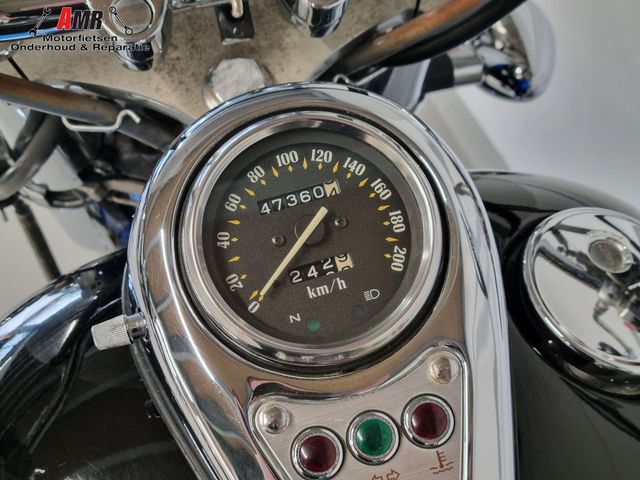 kawasaki - vn-800-classic