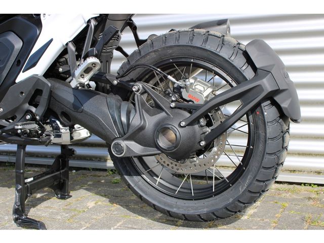 bmw - r-1300-gs-trophy