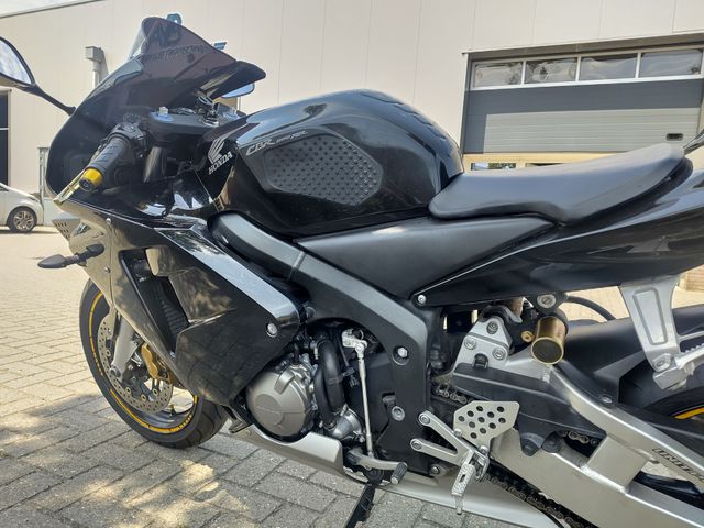 honda - cbr-600-rr