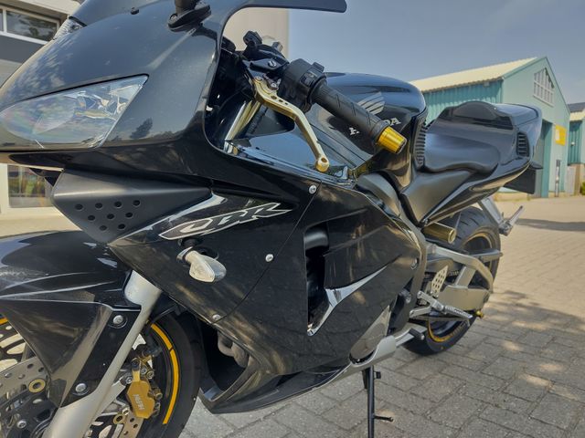 honda - cbr-600-rr