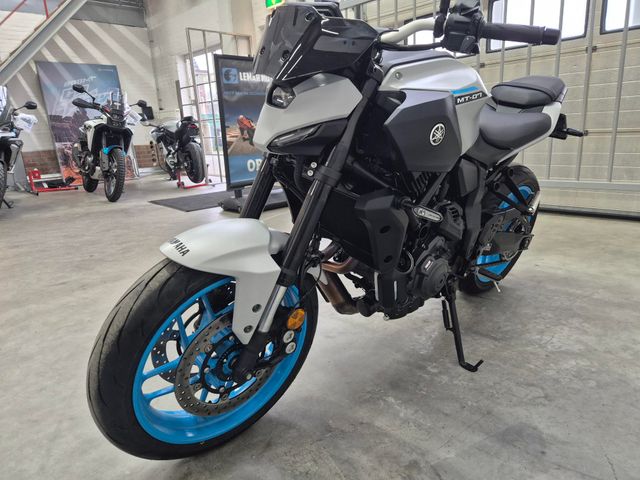 yamaha - mt-07-y-amt