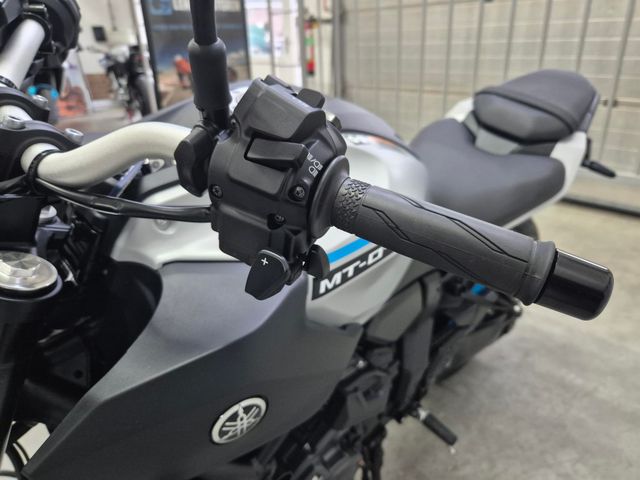 yamaha - mt-07-y-amt
