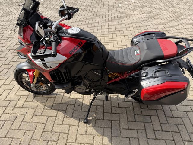 ducati - multistrada-v4-pikes-peak
