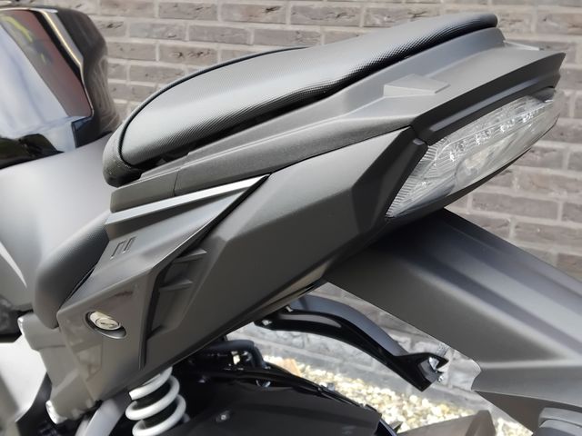 suzuki - gsx-s-1000