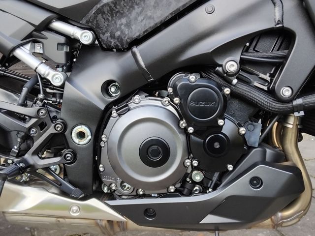 suzuki - gsx-s-1000