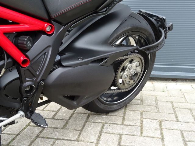 ducati - diavel-carbon