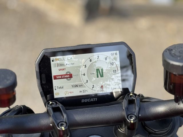 ducati - monster