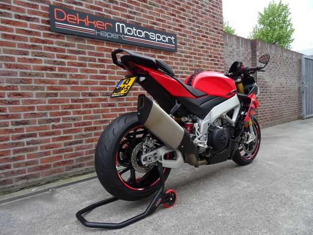 aprilia - tuono-v4-1100