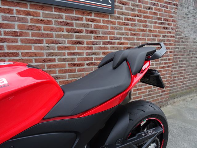 aprilia - tuono-v4-1100
