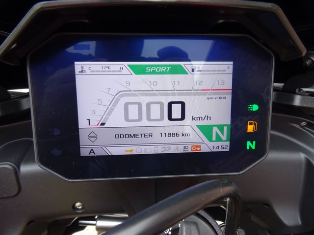 aprilia - tuono-v4-1100