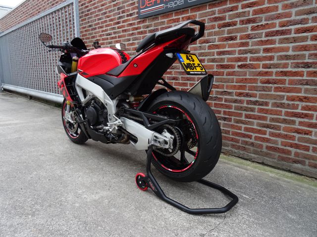 aprilia - tuono-v4-1100