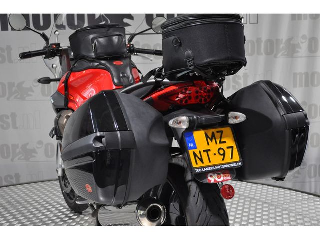 moto-guzzi - 1100-breva