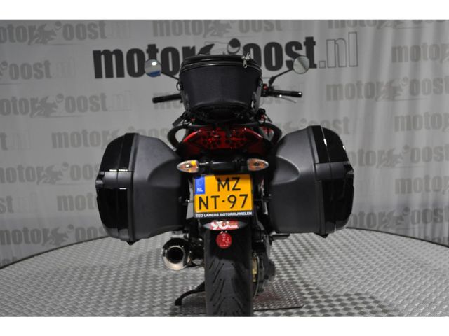moto-guzzi - 1100-breva