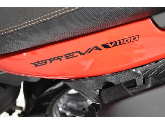 moto-guzzi - 1100-breva