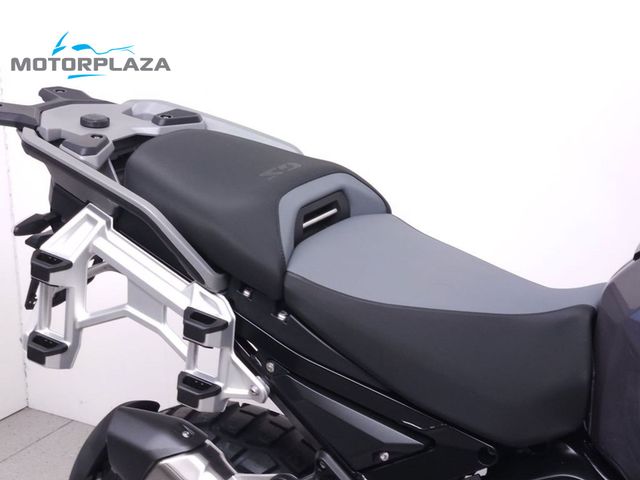 bmw - r-1300-gs-adventure