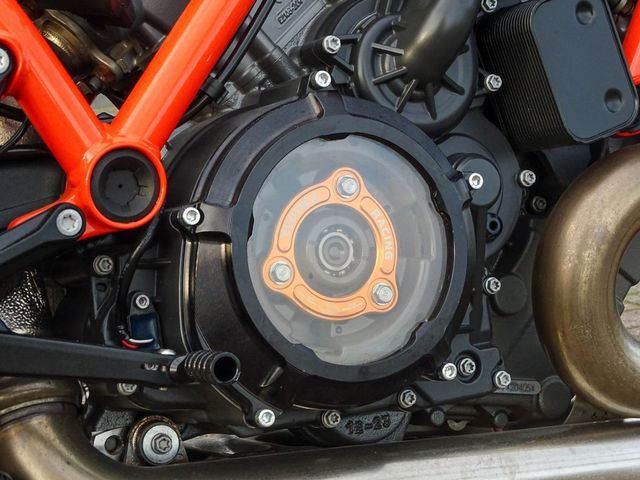 ktm - 1290-super-duke-r