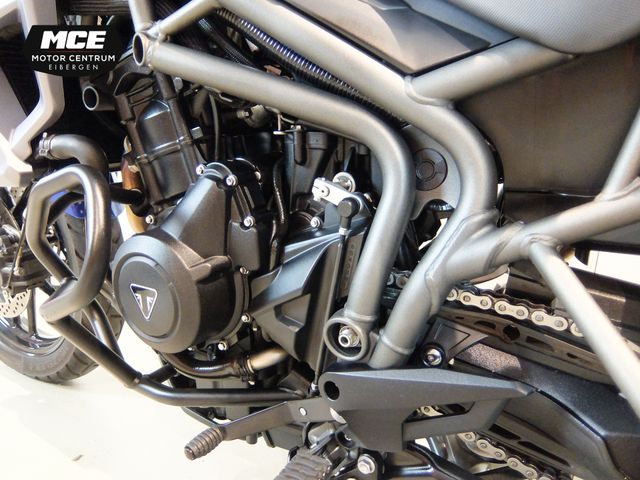 triumph - tiger-800-xrx