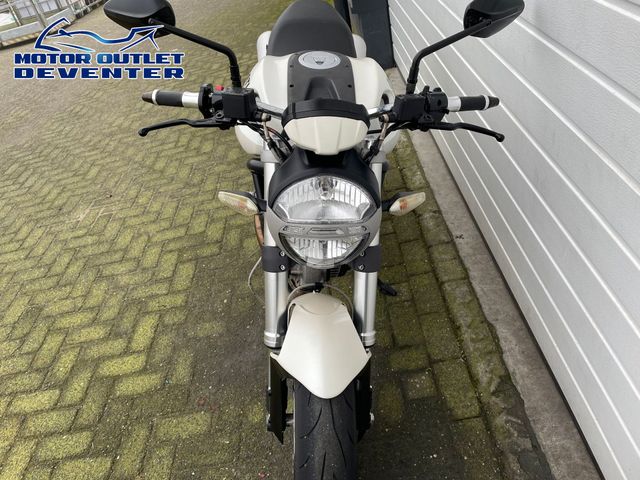 ducati - monster-696