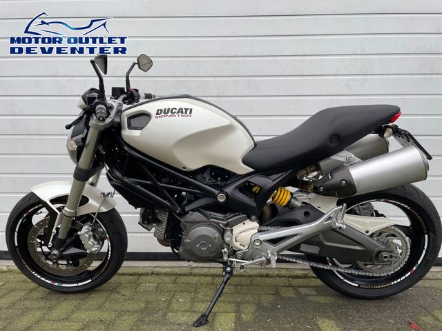 ducati - monster-696