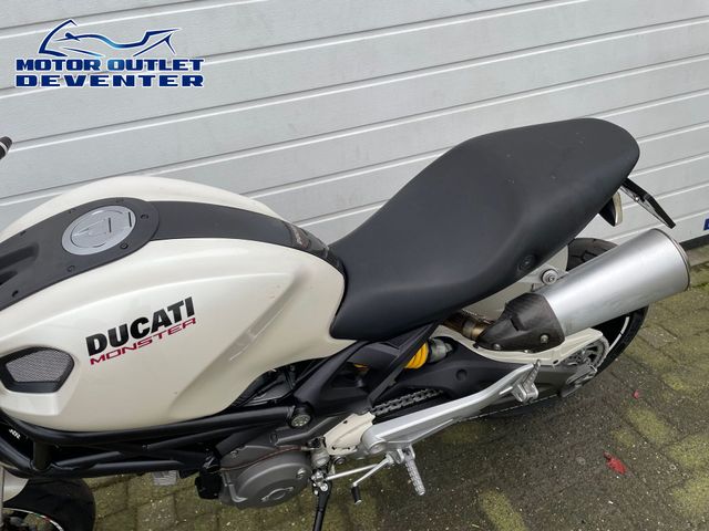 ducati - monster-696